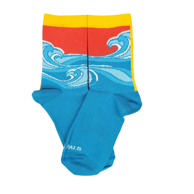 Cool Beach Ocean Wave Socks (Ages 5-7)